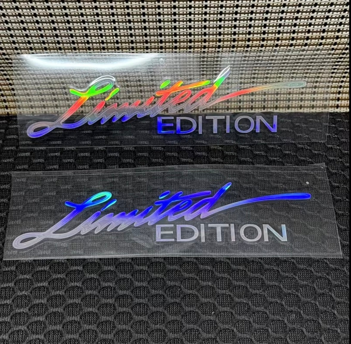 2 Stück Limited Edition Hologramm Aufkleber – Auto Sticker | Universal & Selbstklebend